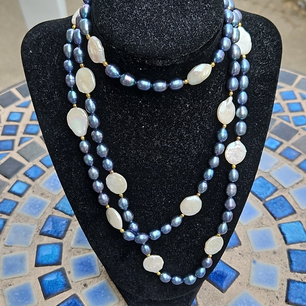 Blue Pearl White Coin Pearl Necklace - Picture 2 of 3